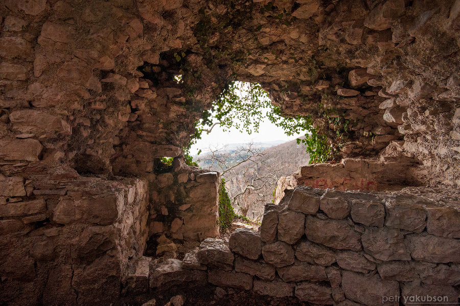 Иверская гора и цитадель древней Анакопии Новый Афон, Абхазия