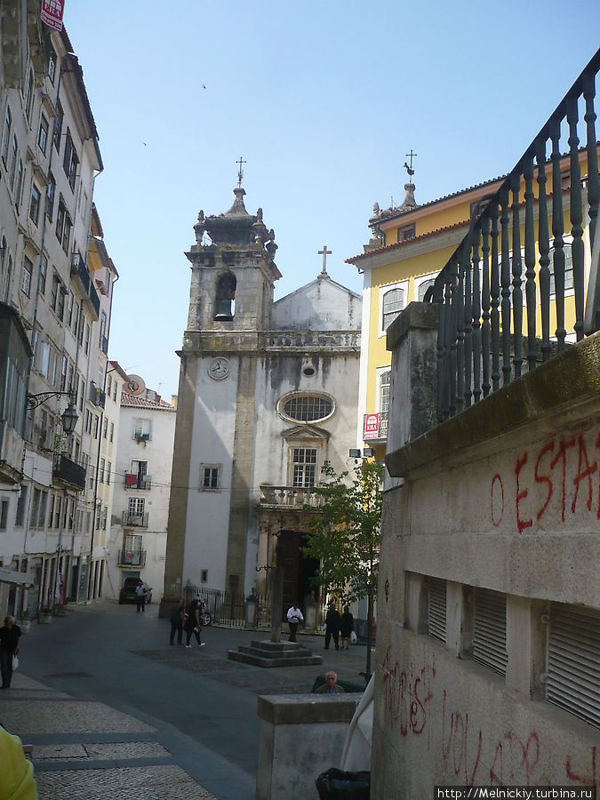 Прогулка городу студентов Коимбра, Португалия