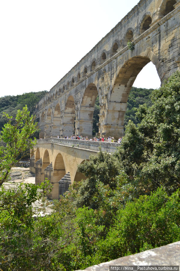 Римское наследие.  Акведук Пон-дю-Гар Ремулэн, Франция