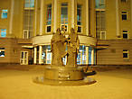 Памятник Кириллу и Мефодию возле университета
