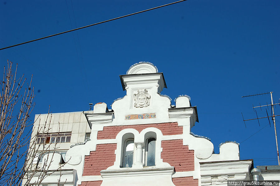 Особняк П.М. Зыбина (ул. Кмселёва, 76). Детали Особняк П.М. Зыбина (ул. Кмселёва, 76). Детали