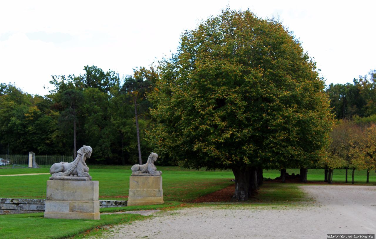 Сады и парк дворца Фонтенбло