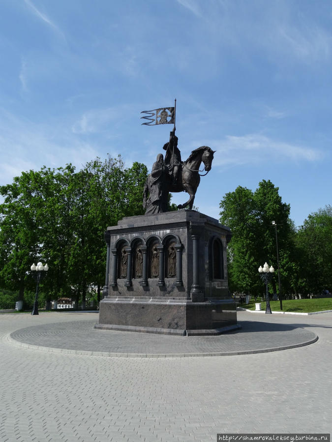 Памятник крестителям Владимирской земли Владимир, Россия