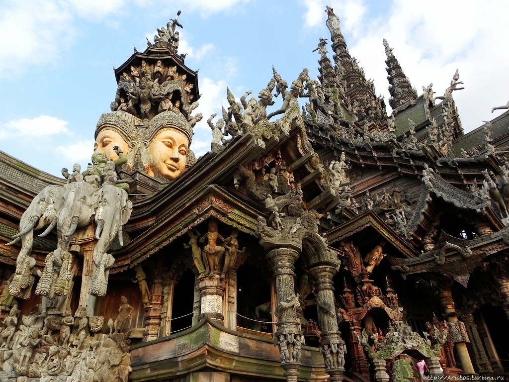 Паттайя.Храм Истины Паттайя, Таиланд