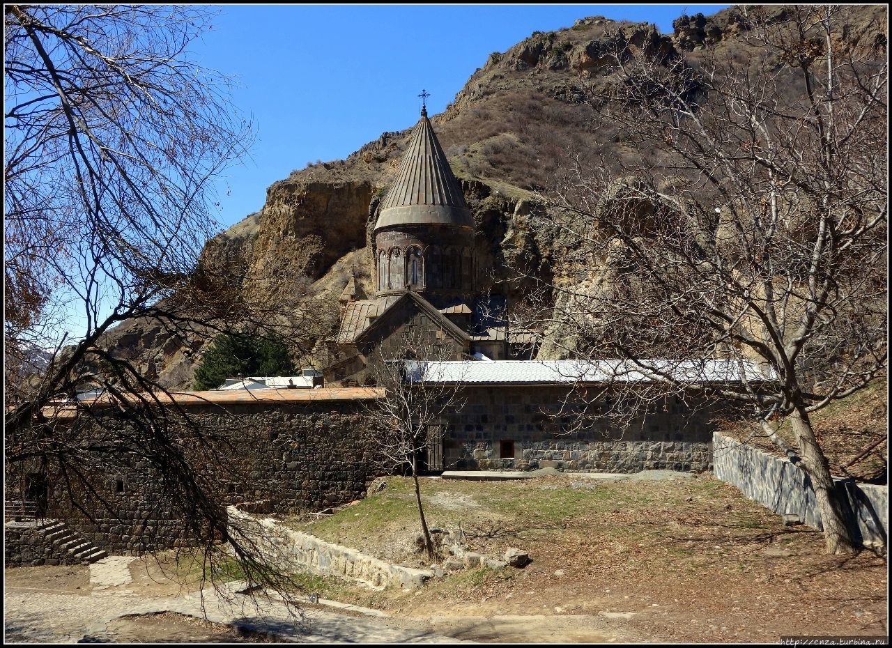 Армения. День 6. Небесная пасека Гегард Гегард, Армения