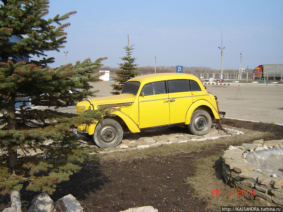 Памятник автомобилю Бавлы, Россия