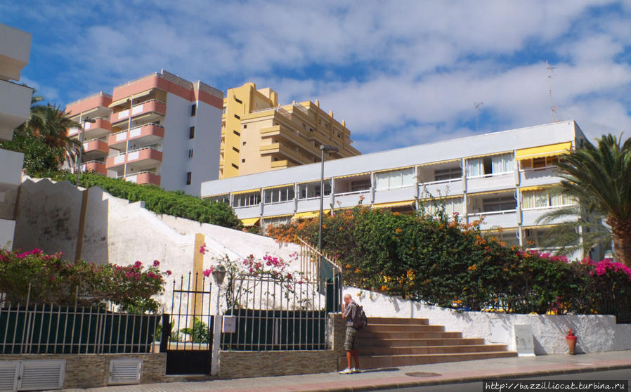 Город апартаментов, вилл и бунгало Плайя-дель-Инглес, остров Гран-Канария, Испания