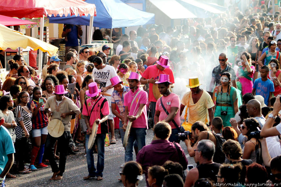 Краски карнавала Реюньон
