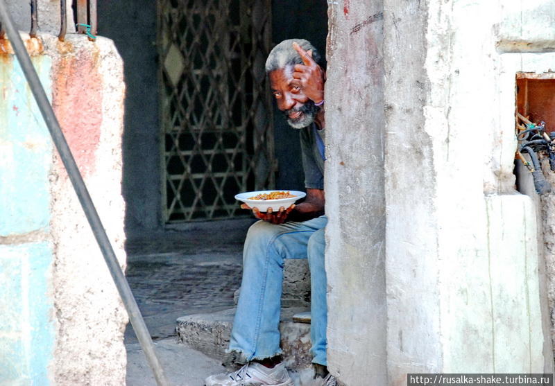 Это какой-то новый для меня революционный жест. Гавана, Куба Это какой-то новый для меня революционный жест. Гавана, Куба