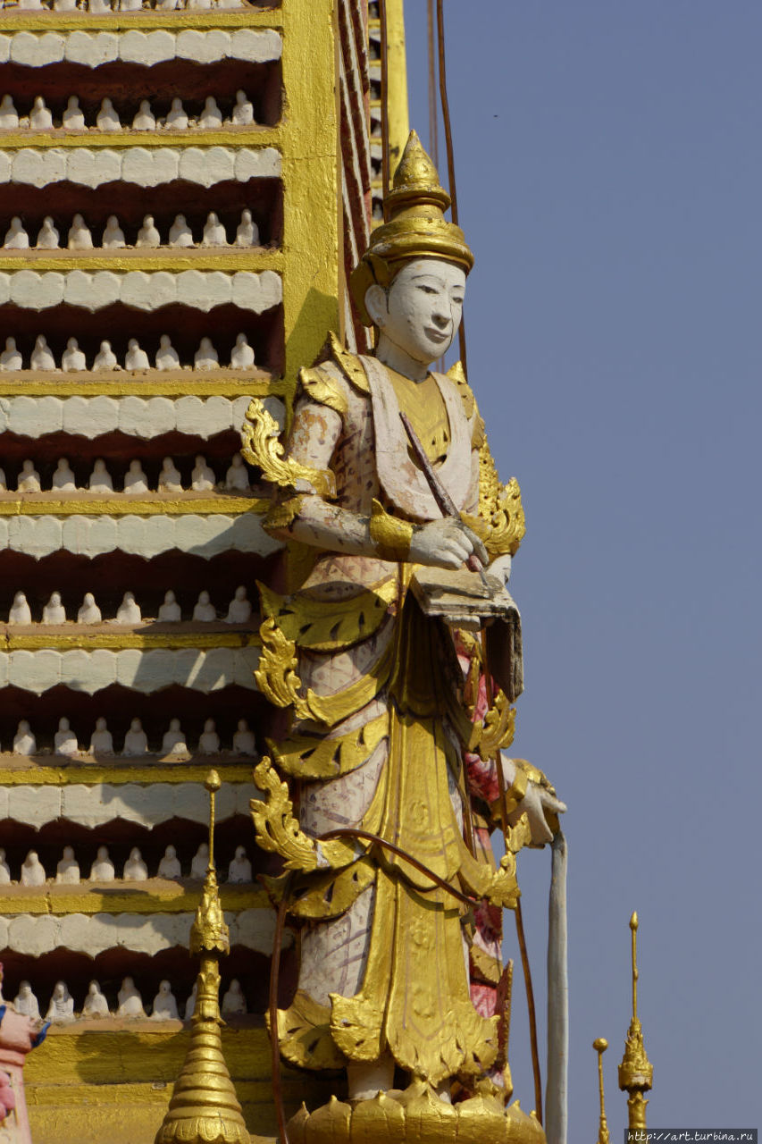 Сказочный храм-ёжик и большой Будда. Монива, Мьянма