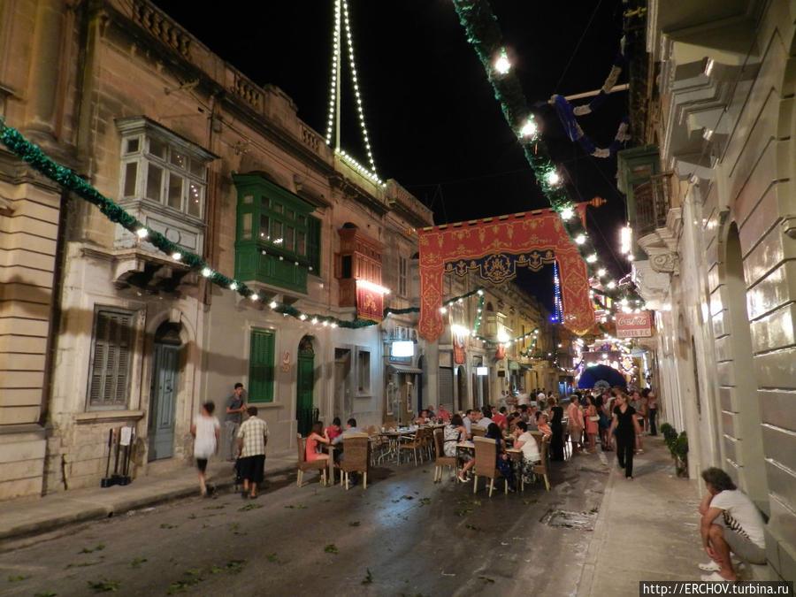 Феста в городе Моста Моста, Мальта Феста в городе Моста Моста, Мальта