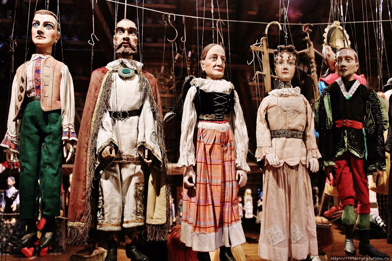 Однажды в музее марионеток, когда в нём не было посетителей Чешский Крумлов, Чехия