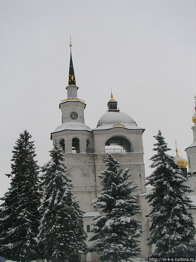 Колокольня Успенского собора Великий Устюг, Россия