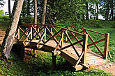 Горбатый мостик в парке в Тригорском.