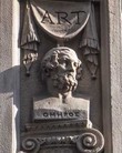 Темпл-Бар-Мемориал в Лондоне. Пилястра с эмблемой искусства в виде бюста Гомеру. Фото из интернета