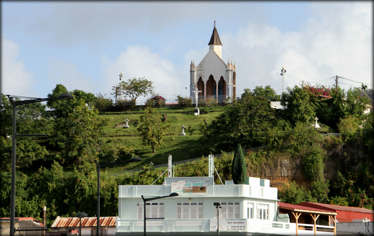 Самый крупный французский город в Вест-Индии Форт-де-Франс, Мартиника
