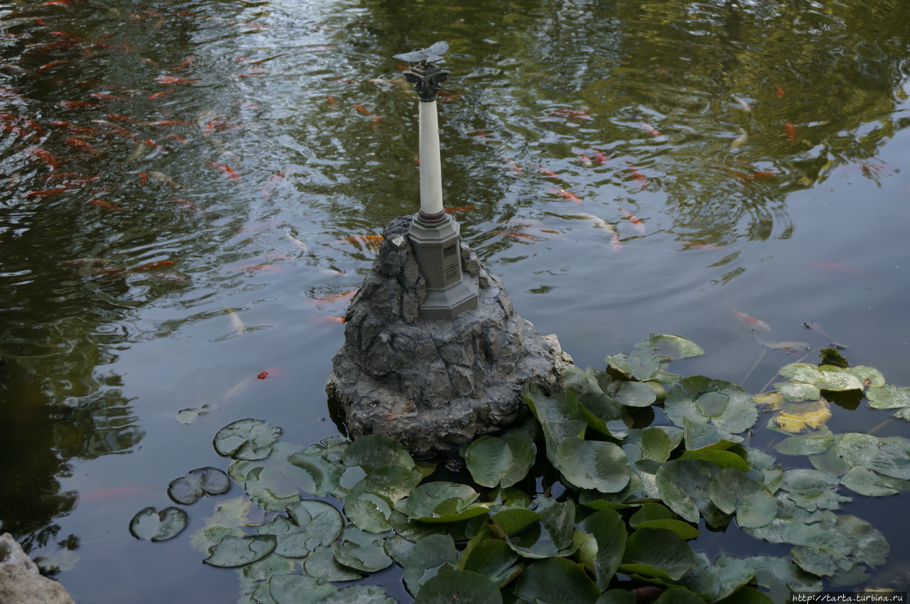 Памятник затопленным кора
