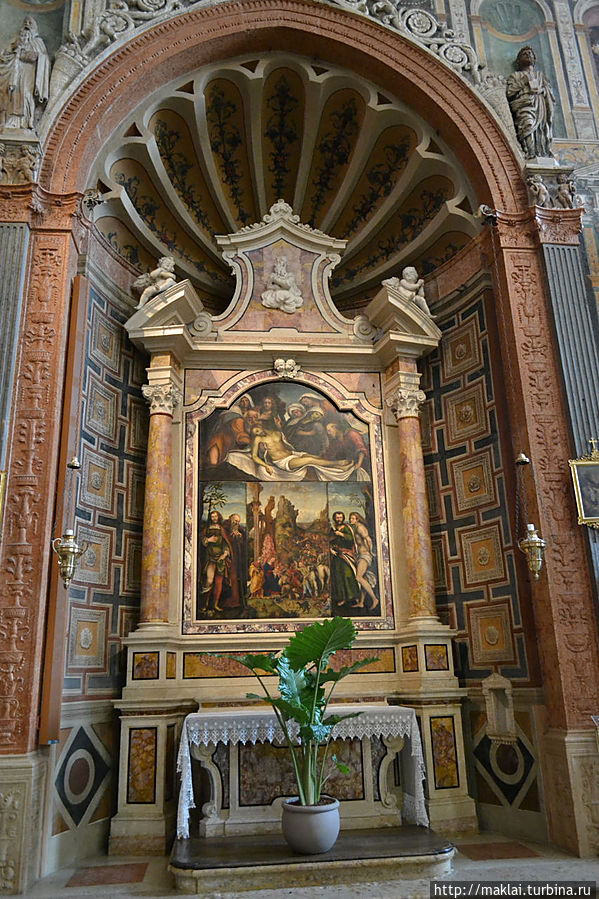 Часовня Кальказоли. Часовня Кальказоли.