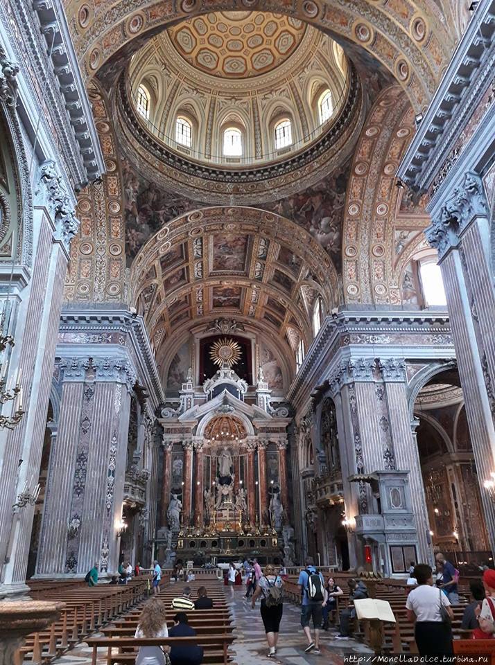 Церковь Христа Спасителя Неаполь, Италия
