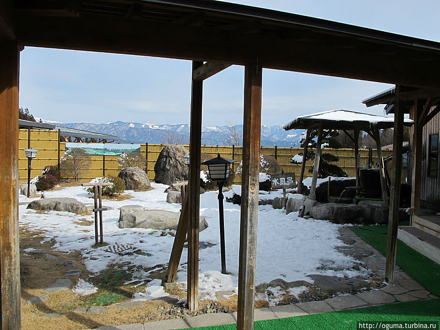 Домик справа это сауна Домик справа это сауна