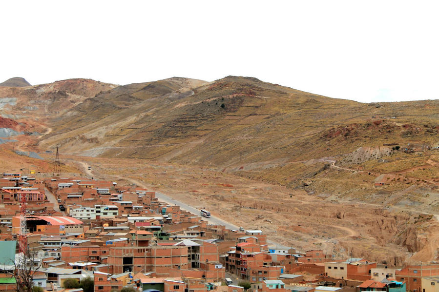 вид в сторону городка шахтёров Потоси, Боливия