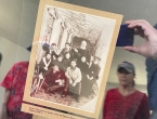 Семейное фото Чеховых, сделанное прямо накануне отъезда Антона на Сахалин.