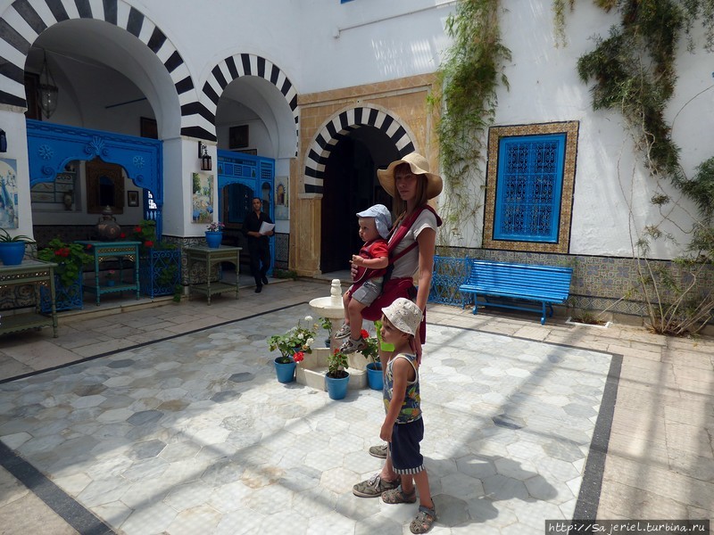 Сиди-Бу-Саид — бело-голубой город влюблённых Сиди-Бу-Саид, Тунис