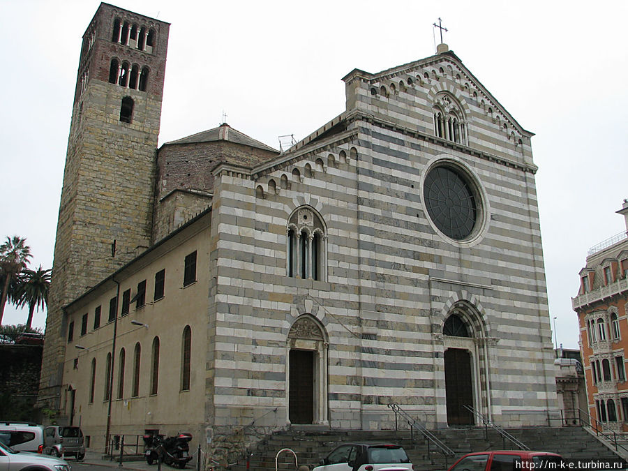 Церковь Святого Стефана и высокая терраса рядом Генуя, Италия
