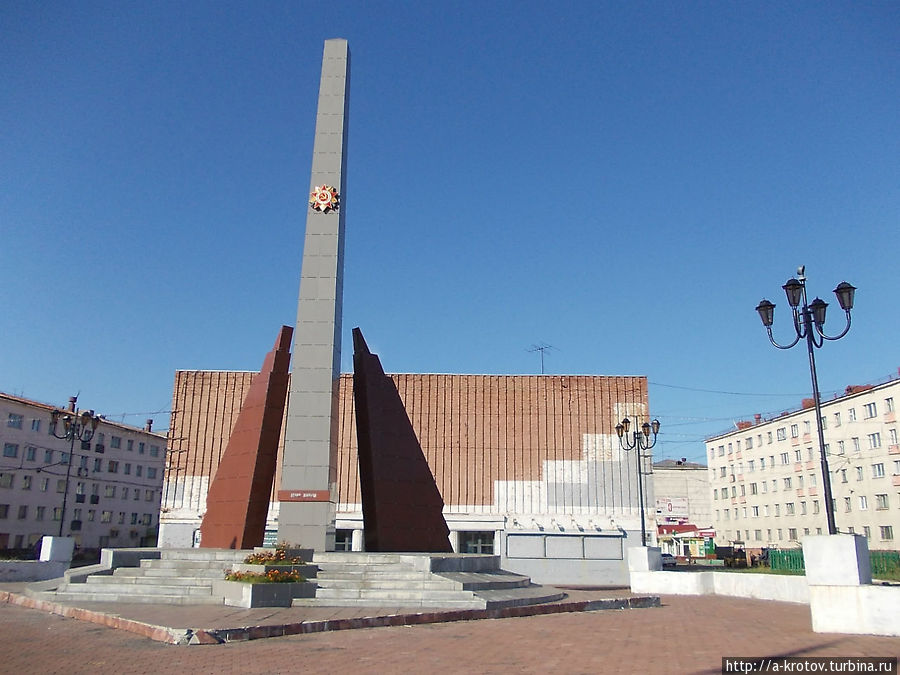 и здесь — памятник героям ВОВ Талнах, Россия