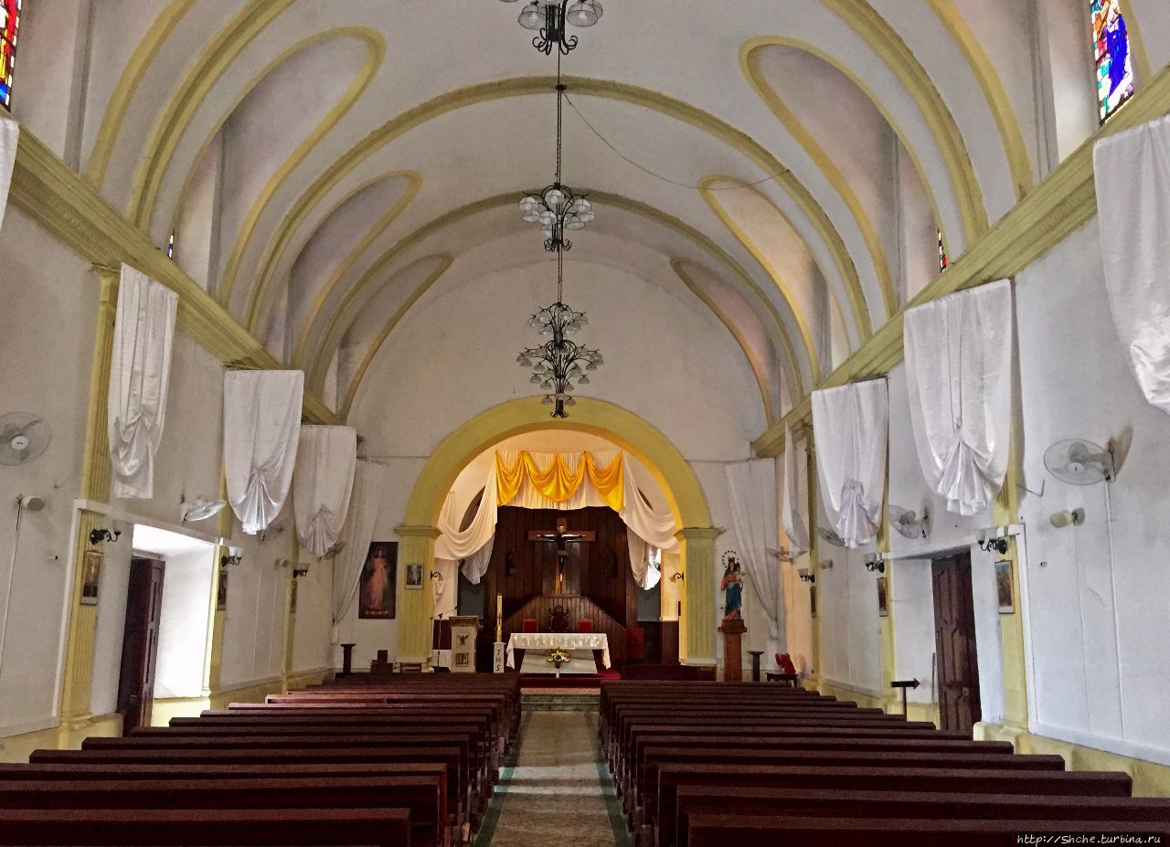 Собор святой Богоматери-Целительницы Флорес, Гватемала