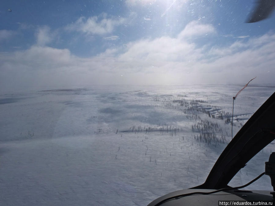 Над тундрой на Colibri Игарка, Россия Над тундрой на Colibri Игарка, Россия