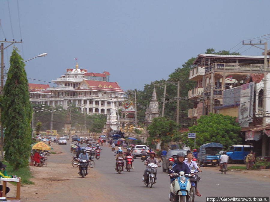 Город Паксе Паксе, Лаос