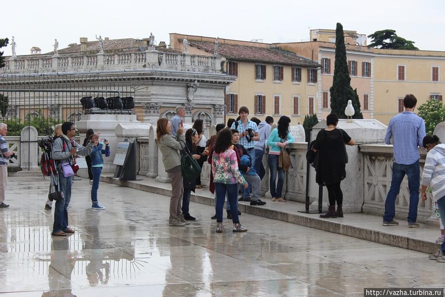 Площадь Венеции. Рим, Италия Площадь Венеции. Рим, Италия