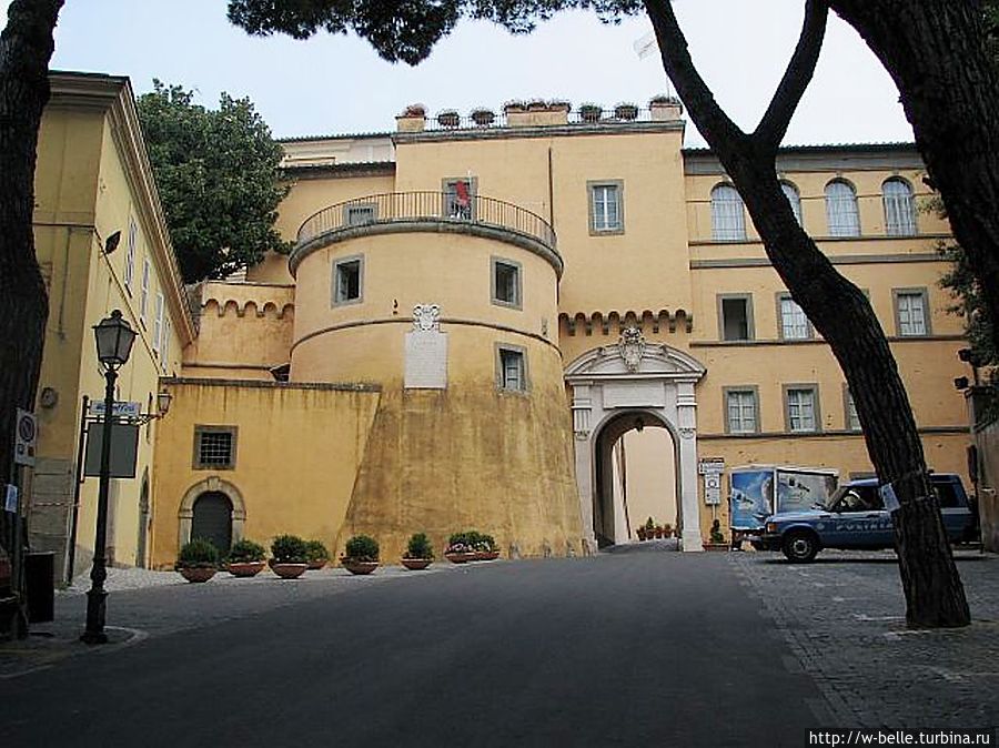 Замок Гандольфо. Замок Гандольфо.