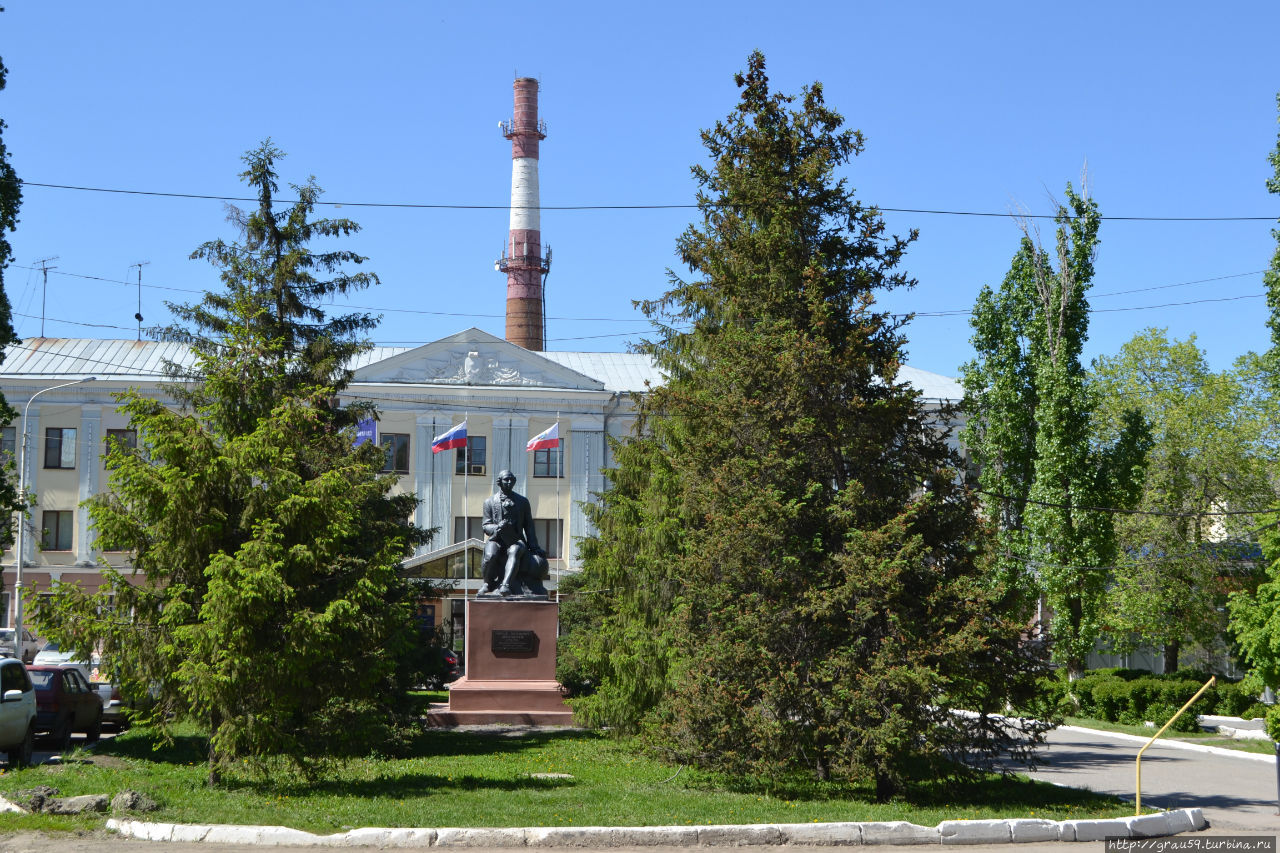 Памятник М.В.Ломоносову / Monument M.V. Lomonosov