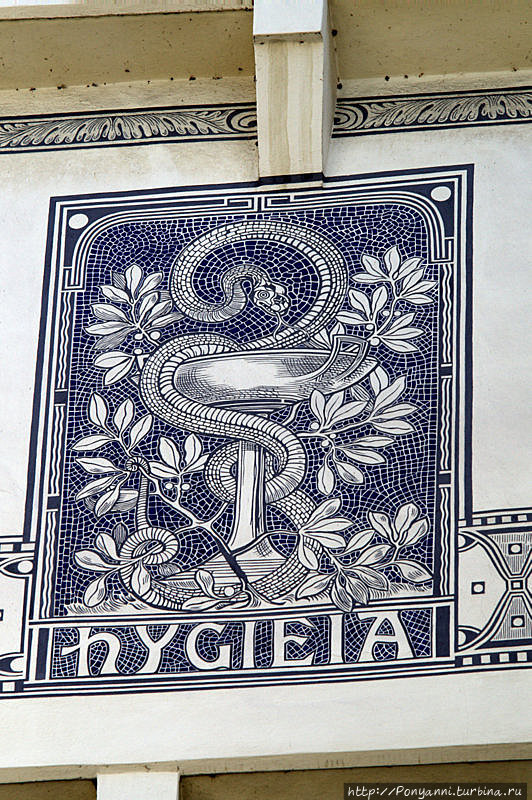 Мозаика на аптекарском доме Шварцвальд, Германия