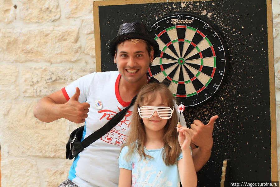 Детишек развлекают веселые аниматоры Гёйнюк, Турция Детишек развлекают веселые аниматоры Гёйнюк, Турция