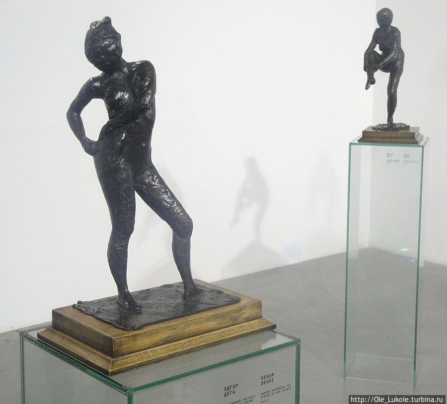 Танцовщицы Эдгара Дега Киев, Украина Танцовщицы Эдгара Дега Киев, Украина