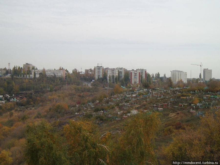 На склоне — кладбище На склоне — кладбище