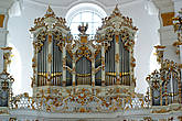 Орган  первоначально выполнен органным мастером Иоганном Георгом Нёрихом.