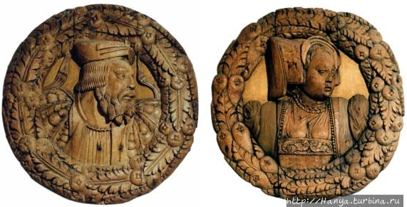 Деревянные медальоны из замка Стерлинг. Фото из интернета Стерлинг, Великобритания