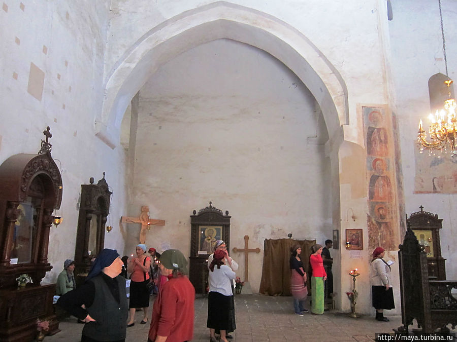 Сны о Грузии. По военной дороге Ананури, Грузия Сны о Грузии. По военной дороге Ананури, Грузия