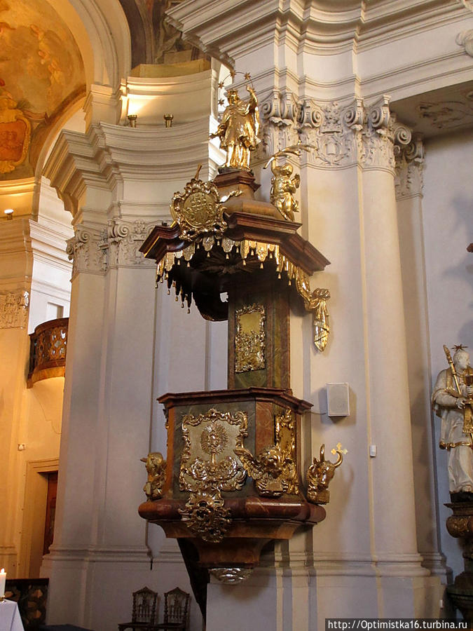 Церковь святого Яна Непомуцкого на Скалце Прага, Чехия
