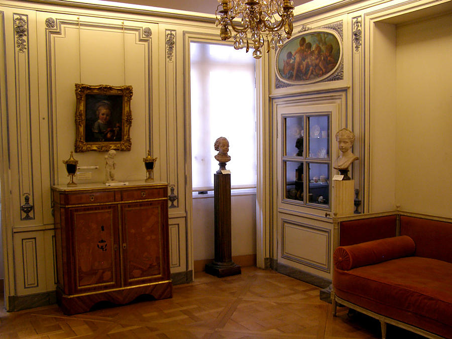 Музей Коньяк-Жэ Париж, Франция