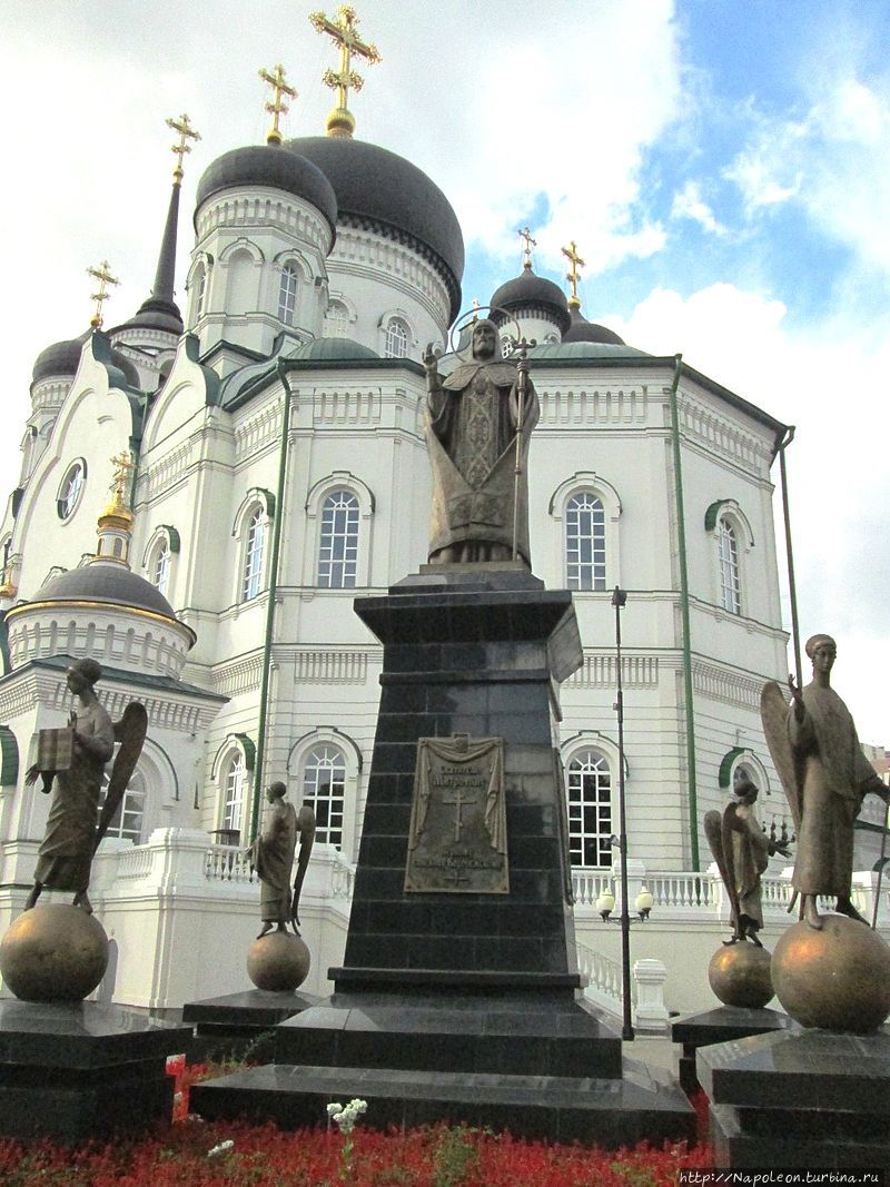 Памятник святителю Митрофану Воронеж, Россия