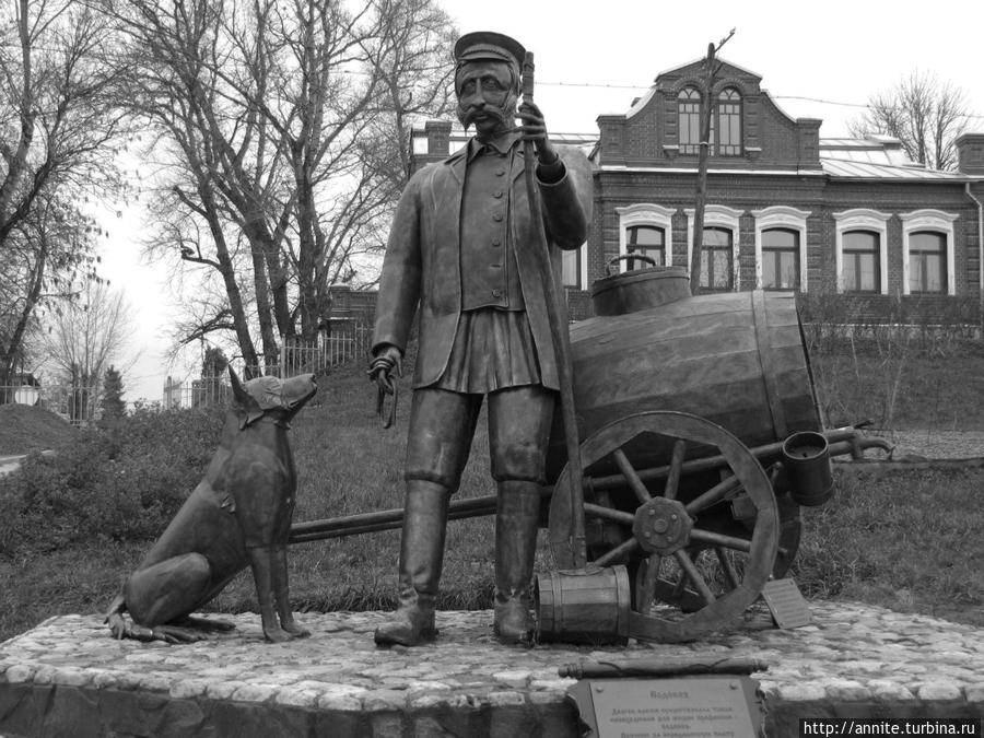 Скульптура водовоза Коломна, Россия