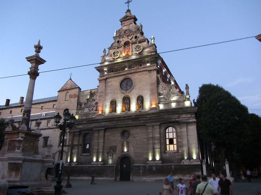 Очарование старинного Львова Львов, Украина Очарование старинного Львова Львов, Украина