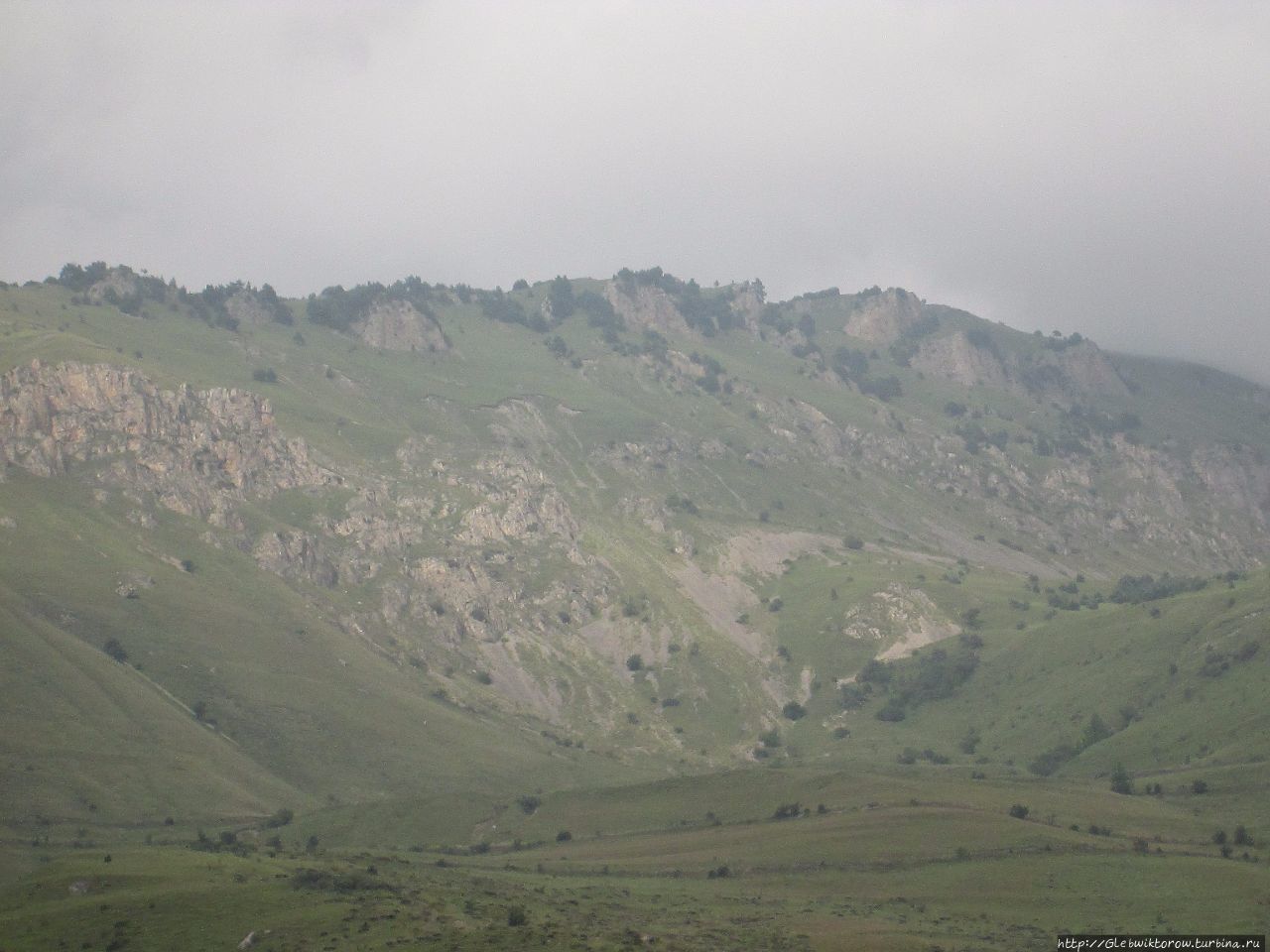 Пешком в Джейрах от Терека Джейрах, Россия Пешком в Джейрах от Терека Джейрах, Россия