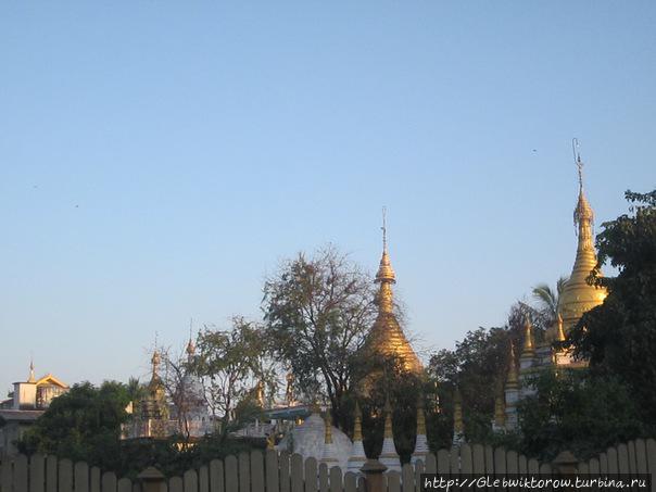 Пагода Shwe Yin Ye в юго-западной части города Мандалай, Мьянма