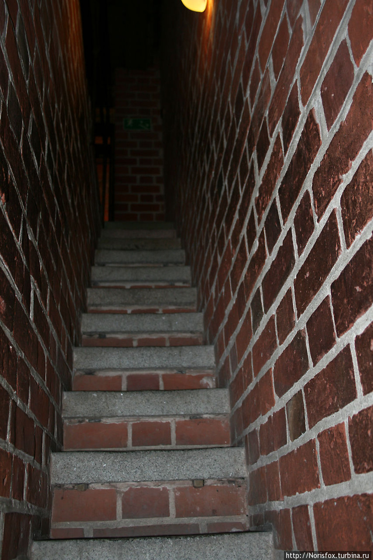 Подъем на Главную башню Подъем на Главную башню